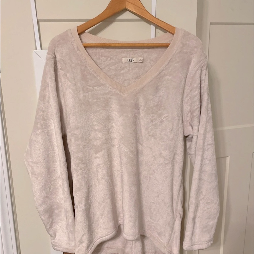 UGG womens shirt XL